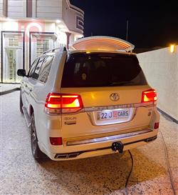 تويوتا لاندكروزر